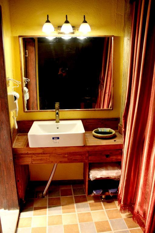 Jiumi Snow Mountain Original Art Hotel Shangri-La Luaran gambar