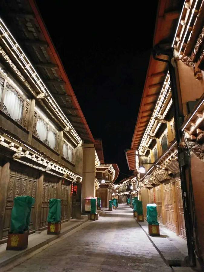 Jiumi Snow Mountain Original Art Hotel Shangri-La Luaran gambar